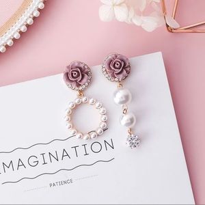 Rose Pearl Dangle Earring